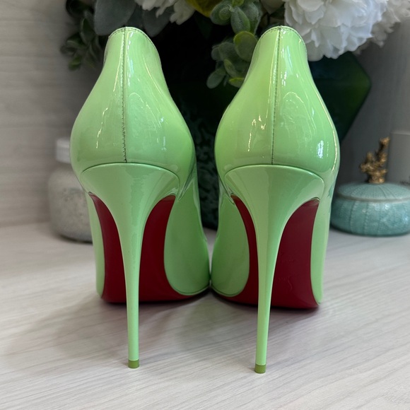 NWT Christian Louboutin Lime Green Scalloped Heels (Size 41 / US 11) - Picture 7 of 10